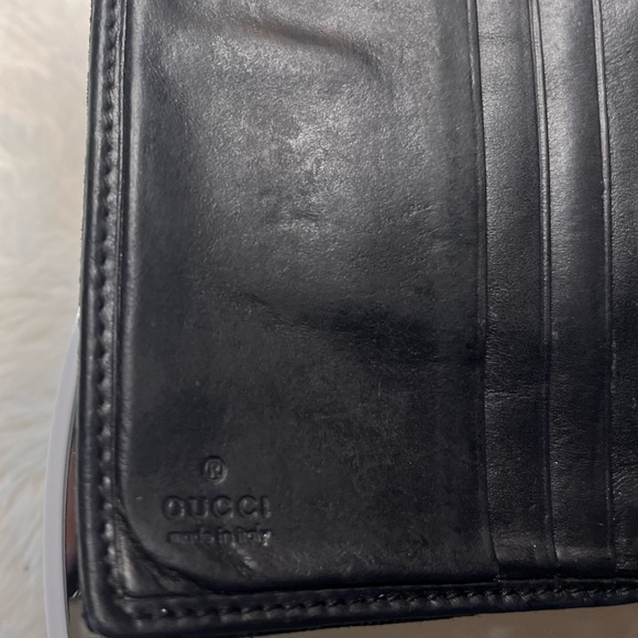 GUCCI Compact Wallet with Unbranded Silver Chain. - Picture 5 of 7